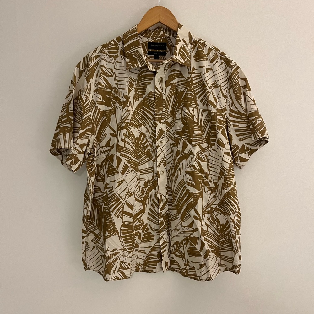 Banana Republic Men's Leaf Print Shirt - Brown and White